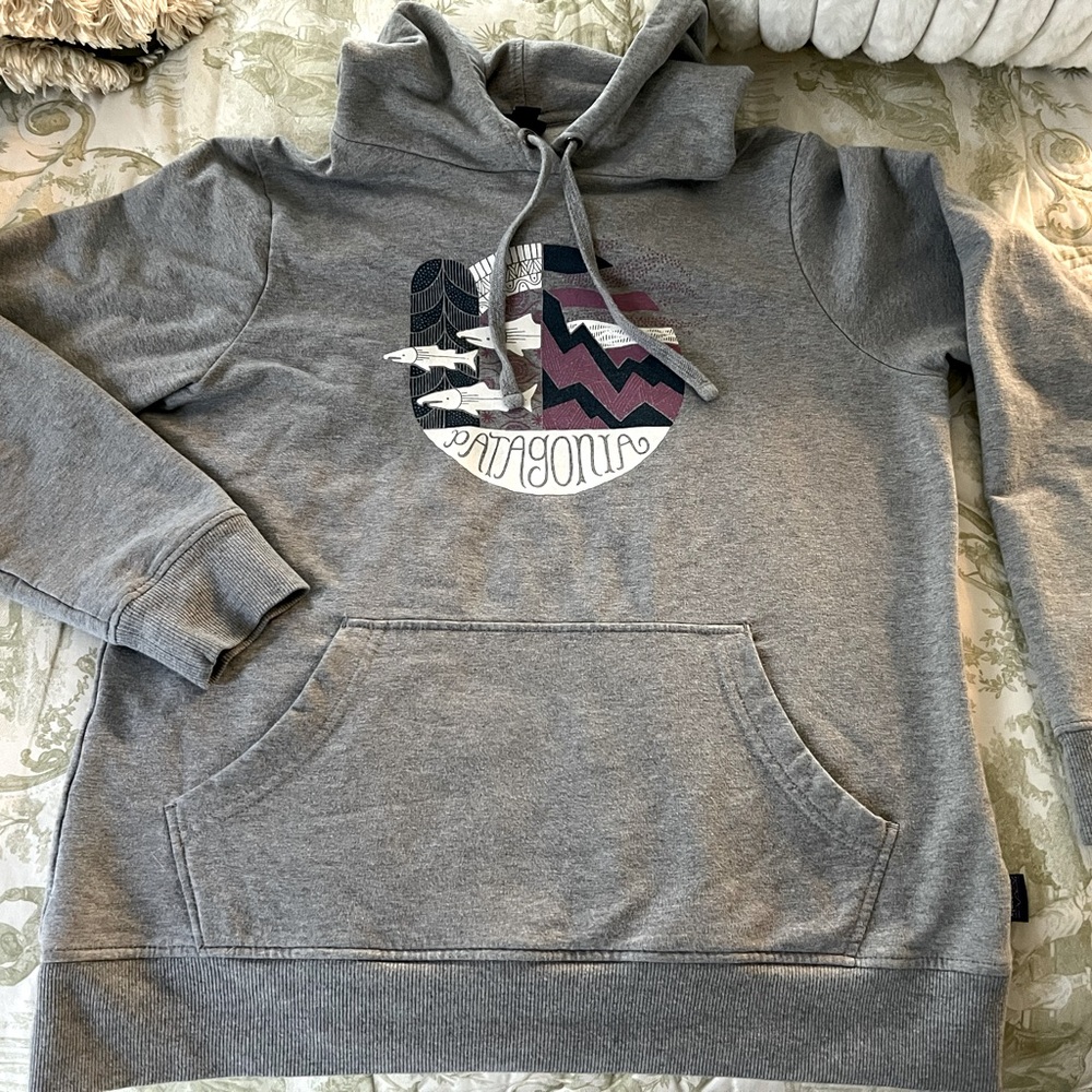 Patagonia Gray Hoodie with Graphic Design